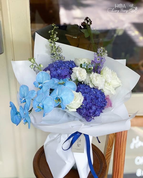 Hoa Tặng 20/10 Phụ Nữ Việt Nam — Cẩm Nang Chọn Hoa Đẹp & Ý Nghĩa Nhất 2026