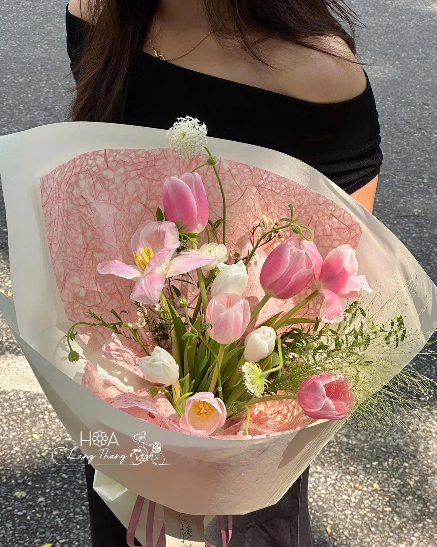 Aura Tulip - Ảnh 1