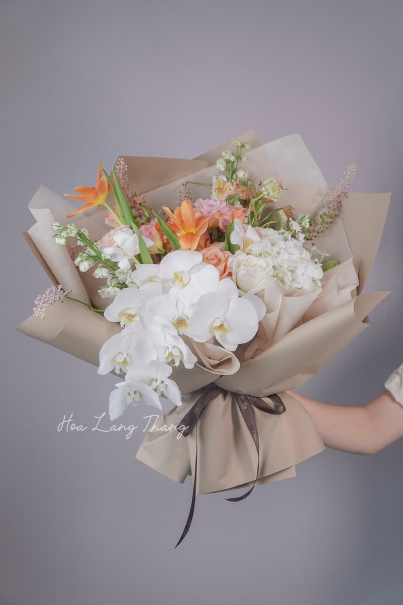 Hoa Mẫu Đơn Đỏ Tặng Tết Sang Trọng — Sắc Xuân Kiêu Hãnh Cho Mùa Tết Ý Nghĩa
