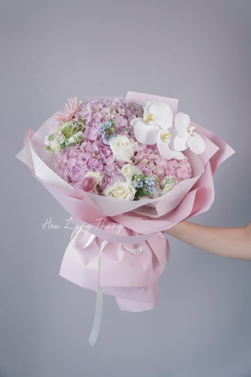 Hoa Tặng 20/10 Cho Sếp Nữ Công Sở — Gợi Ý Sang Trọng Tại Hà Nội